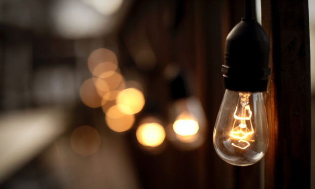 Νέα τιμολόγια ρεύματος: Τι αλλάζει από την 1η Ιανουαρίου – Πώς διαλέγουμε χρώμα