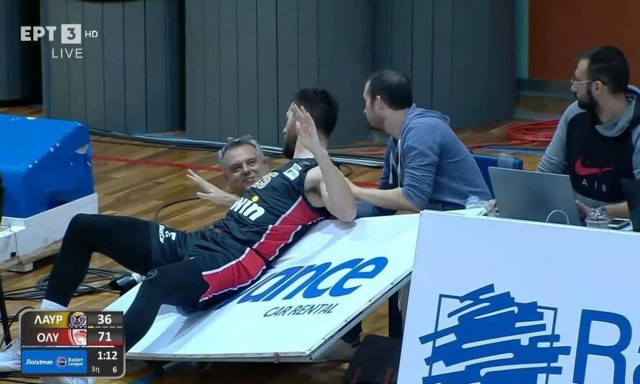 Μαύρη... μέρα για τους εργαζόμενους του Τύπου στο Λαύριο - Ολυμπιακός (βίντεο)