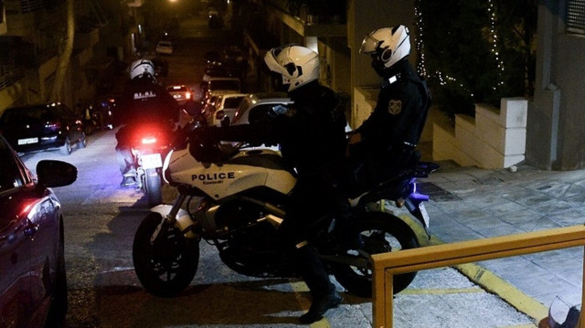 Γκαζάκια σε πολυκατοικία στο Παλαιό Φάληρο: Έρευνα από την Αστυνομία