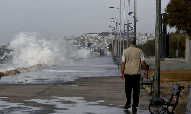 Καιρός: Βροχές και καταιγίδες αύριο με αισθητή πτώση της θερμοκρασίας - Ποιες περιοχές επηρεάζονται