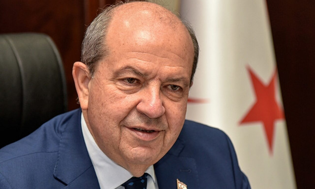 Κυπριακό: Χριστοδουλίδης και Τατάρ καλεσμένοι στην δεξίωση Στιούαρτ