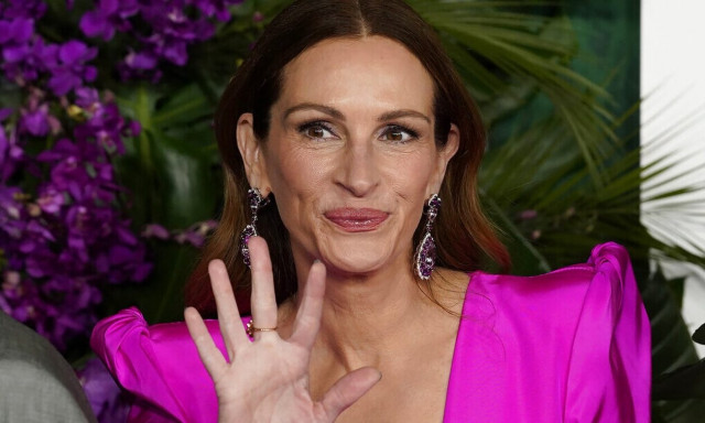 Tζούλια Ρόμπερτς: Μίλησε πρώτη φορά για τη σχέση της με τον Μάθιου Πέρι - «Έχω μόνο καλά να θυμάμαι»