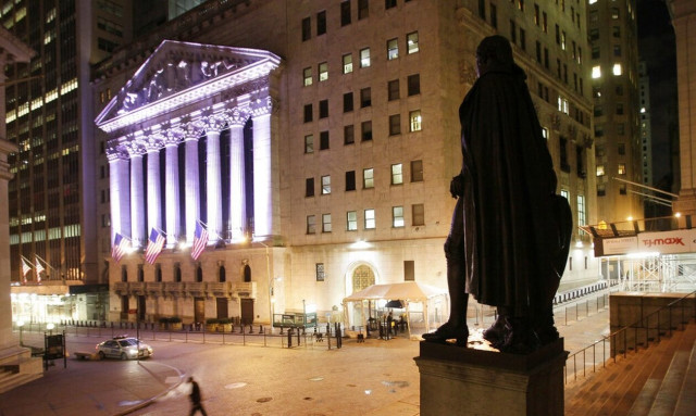 Wall Street: Νέες πιέσεις για τον Dow Jones – «Άντεξε» ο Nasdaq