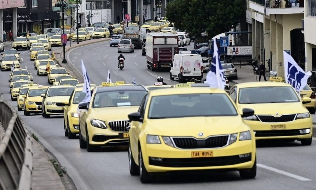 Χωρίς ταξί σήμερα η Αττική: Σηκώνουν χειρόφρενο οι οδηγοί για το φορολογικό νομοσχέδιο