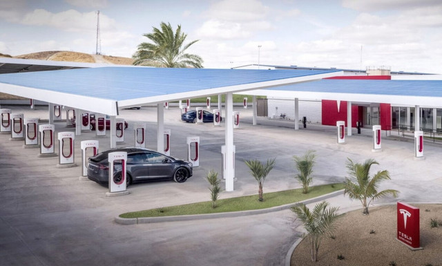 Γιατί οι Αμερικανοί ζητούν να μπει φρένο στα ηλεκτρικά;