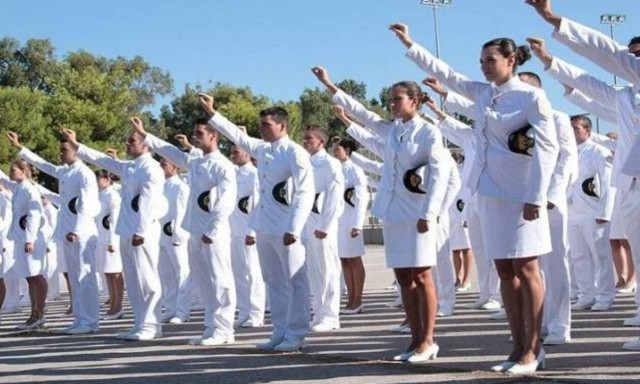 Διαμαρτυρία των Σπουδαστών της Ακαδημίας Εμπορικού Ναυτικού στον Πειραιά