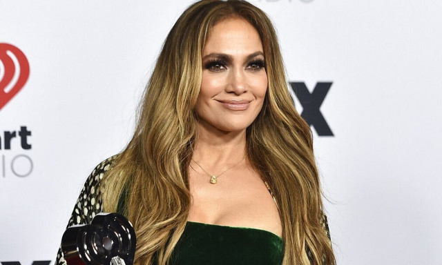 Τζένιφερ Λόπεζ: Δεν «το έχει» με την τεχνολογία και φαίνεται - Το ξεκαρδιστικό βίντεο που ανέβασε