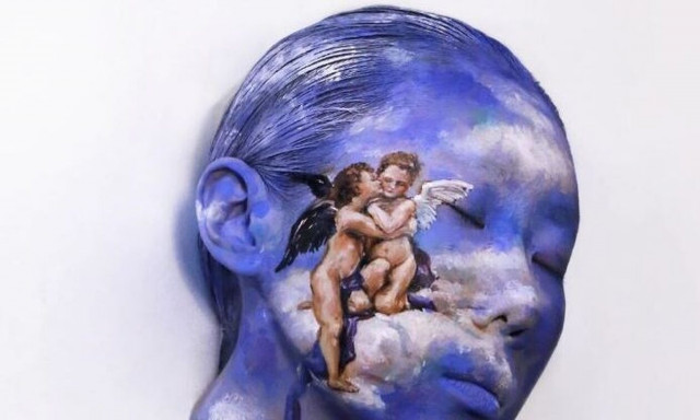 Εντυπωσιάζει καλλιτέχνιδα που χρησιμοποιεί το σώμα της ως καμβά (pics)