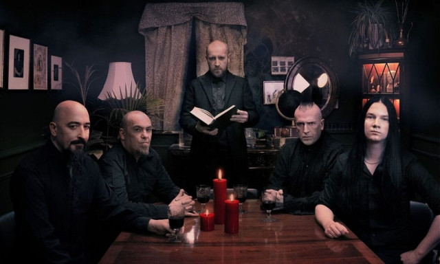 Οι οργιώδεις Paradise Lost ξαφνιάζουν στο Newsbomb.gr: «Μετά τις συναυλίες πάμε για ύπνο»