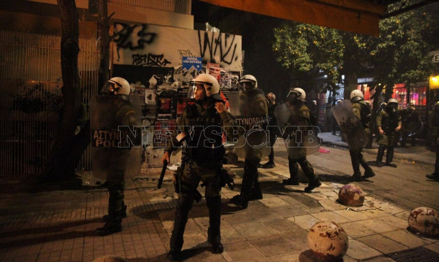 Αλέξης Γρηγορόπουλος: 23 προσαγωγές έπειτα από τα επεισόδια στα Εξάρχεια (vid - pics)