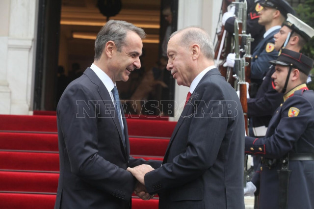 Σταθακόπουλος: «Ο Ερντογάν έχει βάλει το προσωπείο της φιλίας - Αυτό τον εξυπηρετεί αυτή τη στιγμή»