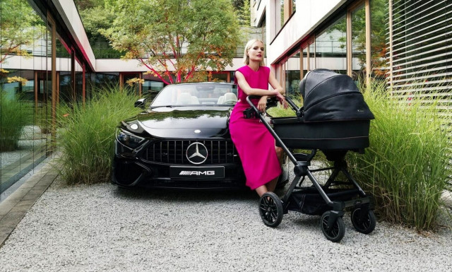 Με Mercedes-AMG από κούνια… στην κυριολεξία…