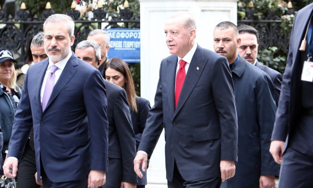 Ο Έλληνας δημοσιογράφος που τράβηξε το ενδιαφέρον του Ερντογάν - Ο διάλογος στα τουρκικά