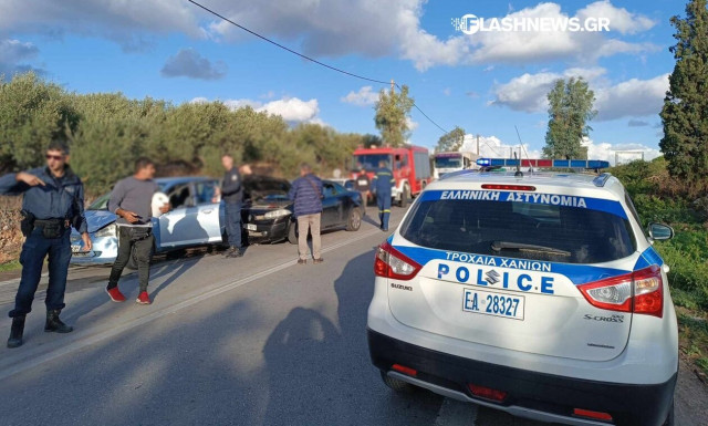 Χανιά: Καραμπόλα τριών οχημάτων - Οδηγός εγκλωβίστηκε στο ΙΧ του