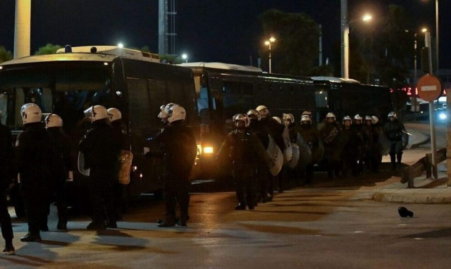 Ρέντη: Τα δευτερόλεπτα του τρόμου για τον 31χρονο αστυνομικό - «Τον χάνουμε, τον χάνουμε...»