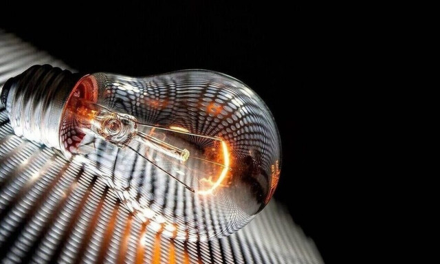 Νέα τιμολόγια ρεύματος: Τι ισχύει για το κάθε χρώμα - Αναλυτικός οδηγός για τις αλλαγές