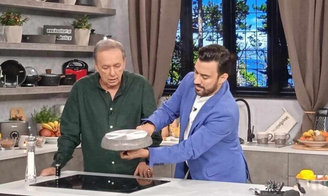 Πρεμιέρα στο youtube για την εκπομπή «Μαγειρεύετε;» με τον Σωτήρη Καραμίντζα