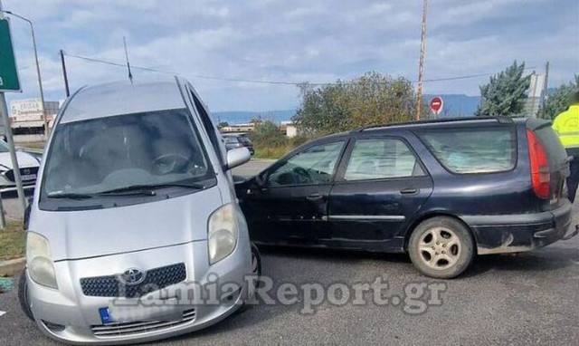 Φθιώτιδα: Τροχαίο με τρεις τραυματίες στον παράδρομο της εθνικής