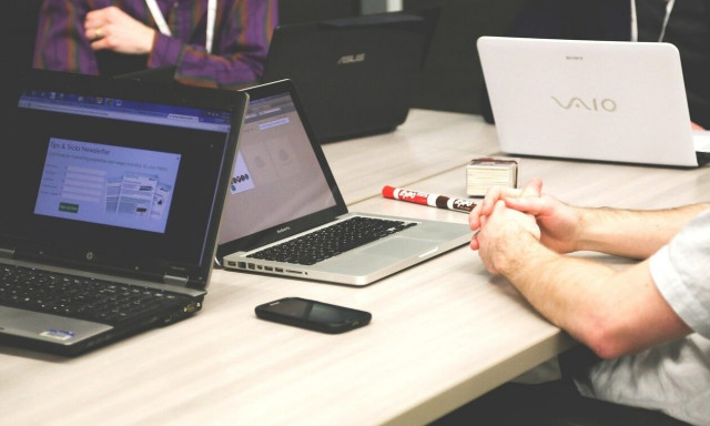 Στη Βρετανία η κυβέρνηση πέρασε νόμο για τραπεζικό έλεγχο όσων παίρνουν κρατική σύνταξη