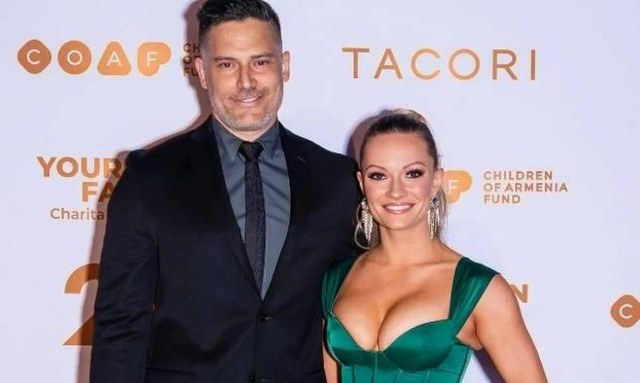 Τζο Μανγκανιέλο: Χώρισε από τη Βεργκάρα και είναι ξανά ερωτευμένος  - Αυτή είναι η σύντροφός του