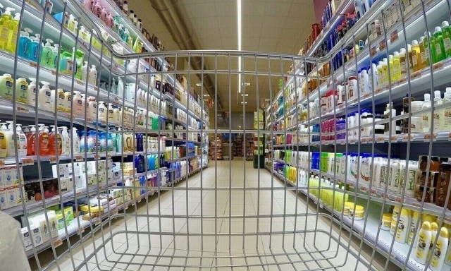 «Καλάθι των Χριστουγέννων»: Επίσημη πρώτη αύριο στα καταστήματα