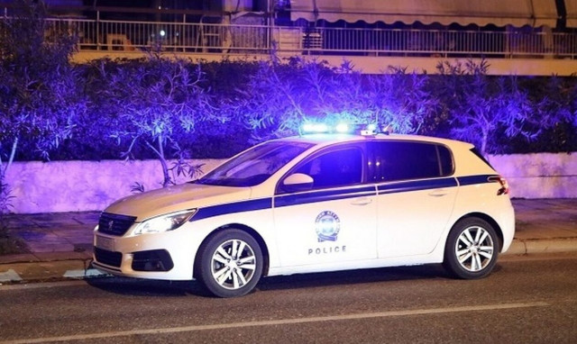 Πάτρα: Εμπρησμός στα σταθμευμένο όχημα - Τι ερευνά η Αστυνομία