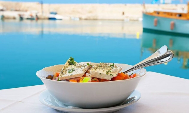 Taste Atlas: Τη δεύτερη θέση σε όλο τον κόσμο κατέκτησε η ελληνική κουζίνα - Τα καλύτερα πιάτα