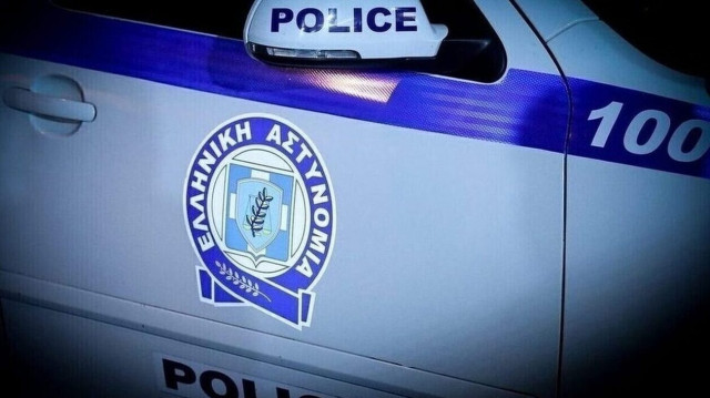 Πάτρα: Μωρό 20 ημερών κλειδώθηκε σε αυτοκίνητο - Αστυνομικοί επενέβησαν σπάζοντας το τζάμι