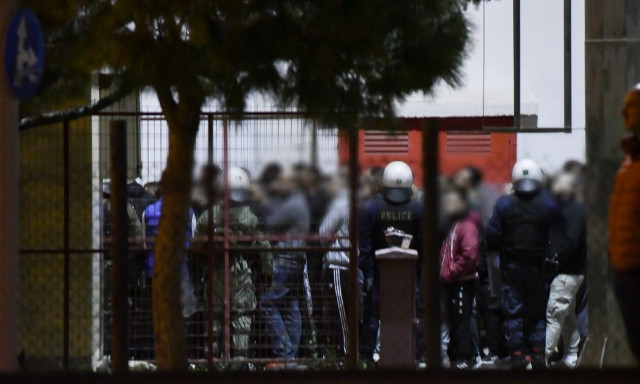 Ρεπορτάζ Newsbomb.gr: Ποιος είναι ο καθοδηγητής – Τι ξέρουν όσοι βρίσκονταν εντός γηπέδου