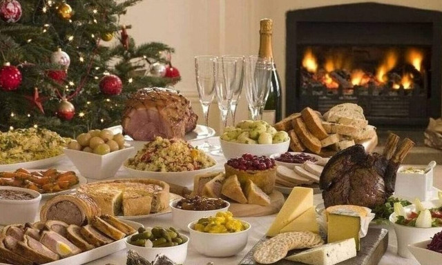 «Καλάθι των Χριστουγέννων»: Σε ισχύ από χθες - Ποια προϊόντα περιλαμβάνει