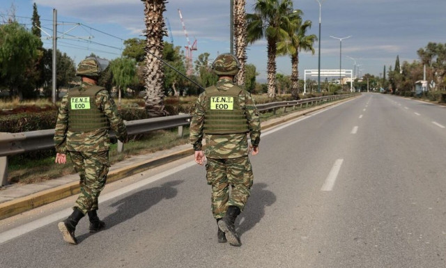 Πραγματοποιήθηκε η ελεγχόμενη έκρηξη στο Ελληνικό - Πότε θα αποκατασταθεί η κυκλοφορία πλήρως