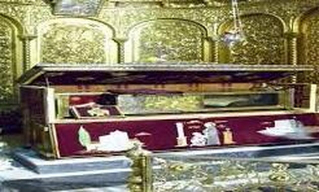 Η Ζάκυνθος γιορτάζει τον Πολιούχο της Άγιο Διονύσιο