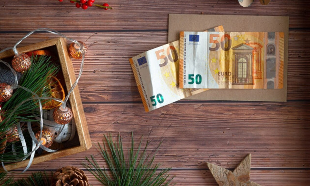 Συντάξεις, δώρα και επιδόματα: Όλες οι πληρωμές του Δεκεμβρίου – Πάνω από 2,3 εκατ. δικαιούχοι