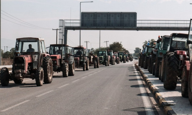 Λάρισα: Στους δρόμους οι αγρότες – Ζητούν μέτρα για τις ζημιές από τις πλημμύρες