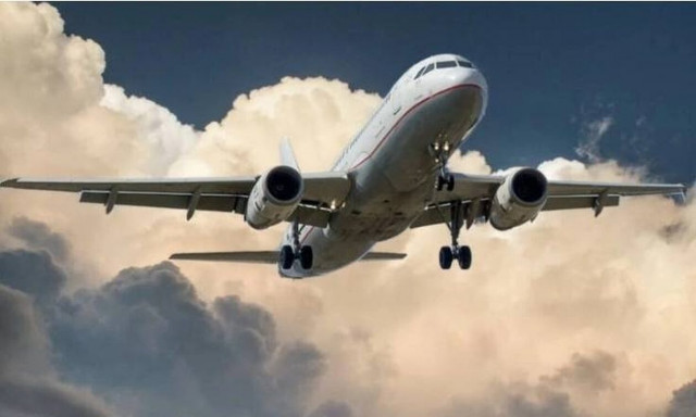 Αυτή είναι η θέση που πρέπει να αποφεύγετε σε μια πτήση