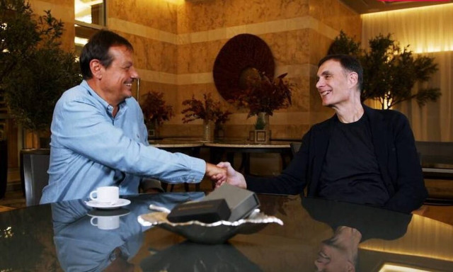 Αταμάν και Μπαρτζώκας σε έναν διαφορετικό και μπασκετικό διάλογο (vid)