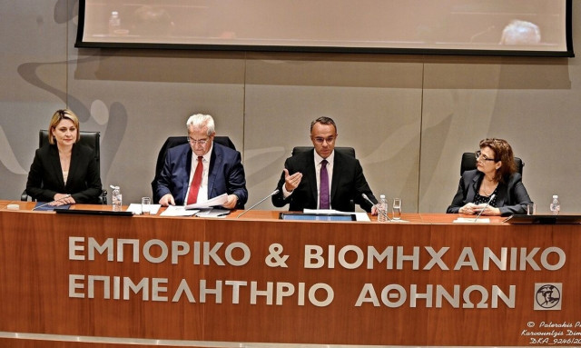 Σταϊκούρας: «Οι τέσσερις πυλώνες για την επιτάχυνση της Πράσινης Μετάβασης»