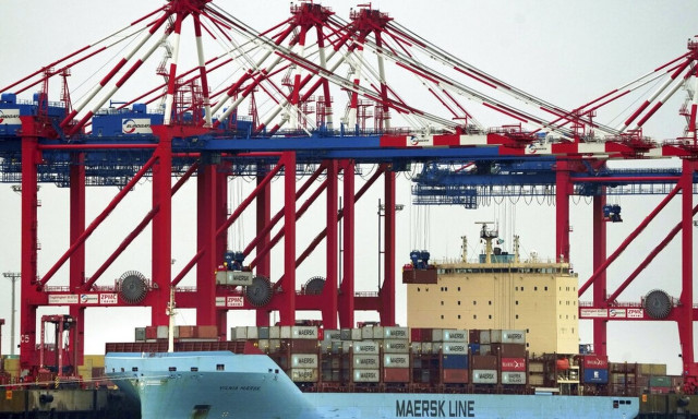 Συναγερμός στην Eρυθρά Θάλασσα: Κολοσσοί ναυτιλίας «παγώνουν» τις διελεύσεις λόγω των ανταρτών Χούτι