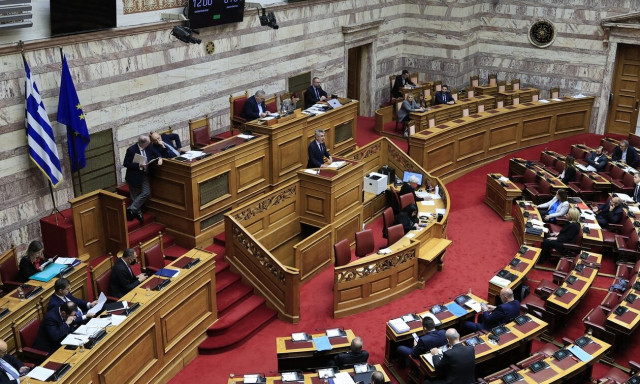 Βουλή live: Η συζήτηση για τον προϋπολογισμό 2024