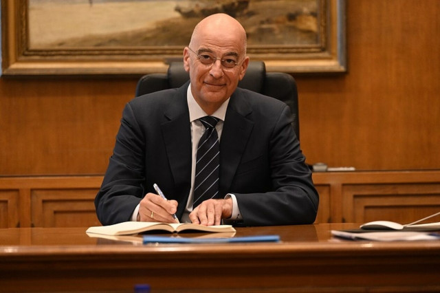 Ο Νίκος Δένδιας αποκάλυψε ποιο βιβλίο διαβάζει - Ποιοι είναι τα πρότυπά του