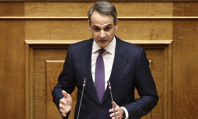 Μητσοτάκης: «Πυρά» σε Ανδρουλάκη με το «λεφτά υπάρχουν» του Γιώργου Παπανδρέου