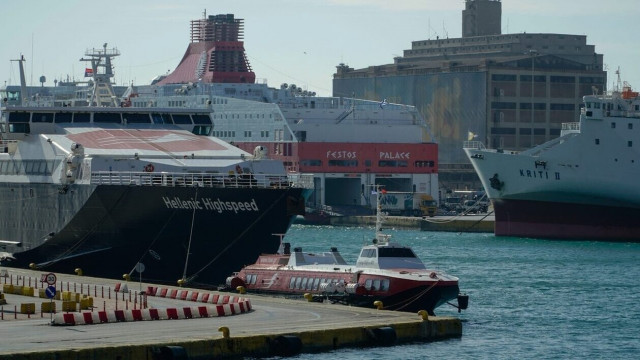 Σε ισχύ απαγορευτικό απόπλου από Πειραιά, Ραφήνα και Λαύριο