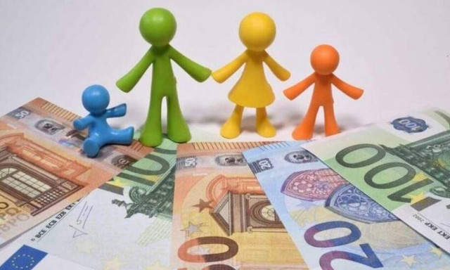 Επίδομα παιδιού: Έκτακτο βοήθημα σε 800.000 οικογένειες - Παραδείγματα