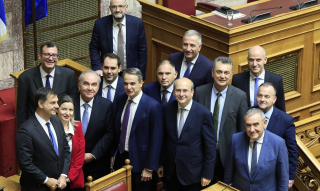 Υγεία και Παιδεία στο καλεντάρι του Μητσοτάκη