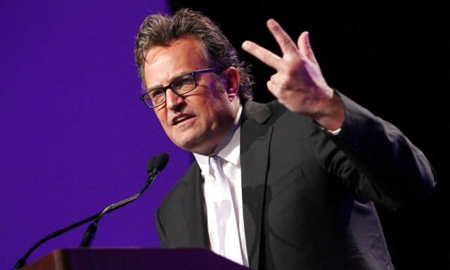 «Βόμβα» για τον Μάθιου Πέρι: Πρώην σύντροφός του ζητά να διερευνηθεί ο ρόλος των γιατρών