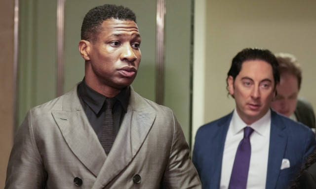 Ένοχος ο ηθοποιός Τζόναθαν Μέιτζορς για επίθεση εναντίον της πρώην συντρόφου του