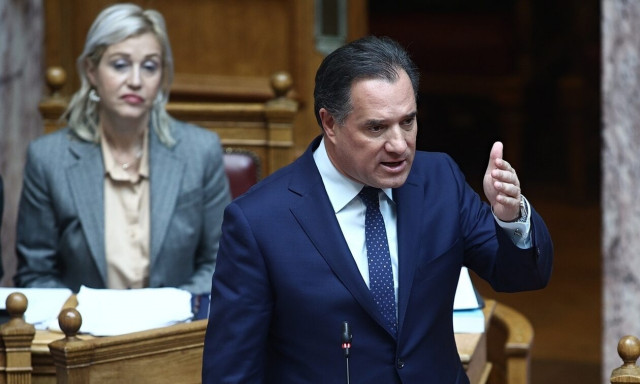 «Πυρά» Γεωργιάδη κατά Φάμελλου: «Χωρίς τον Άγιο Αντώνη Σαμαρά, θα είχατε μπολιβάρ στην τσέπη»