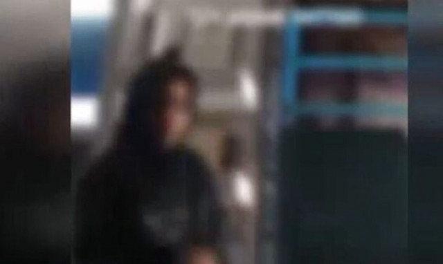 Θεσσαλονίκη: Βίντεο ντοκουμέντο από διάρρηξη σε κατάστημα με τατουάζ στην Τσιμισκή