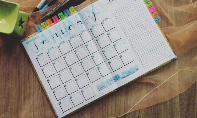 Πάσχα 2024: Πότε «πέφτει»  - Όλα τα τριήμερα και οι αργίες της νέας χρονιάς