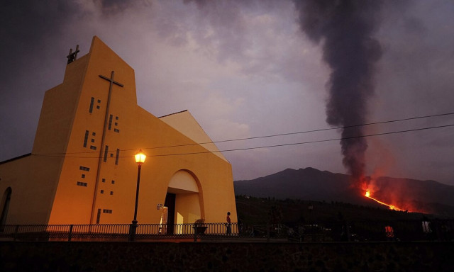Έκρηξη ηφαιστείου στην Ισλανδία: Η ρύπανση από αέρια απειλεί το Ρέικιαβικ - Σε συναγερμό οι Αρχές